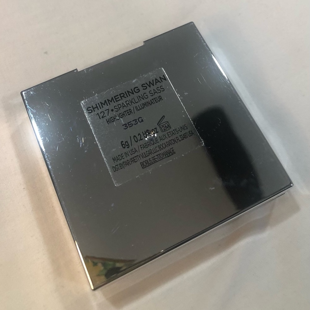 New* Pretty Vulgar Shimmering Swan Highlighter * - Picture 6 of 8